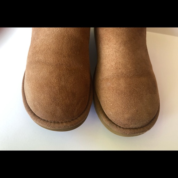UGG Australia boots size 7 - Picture 4 of 10